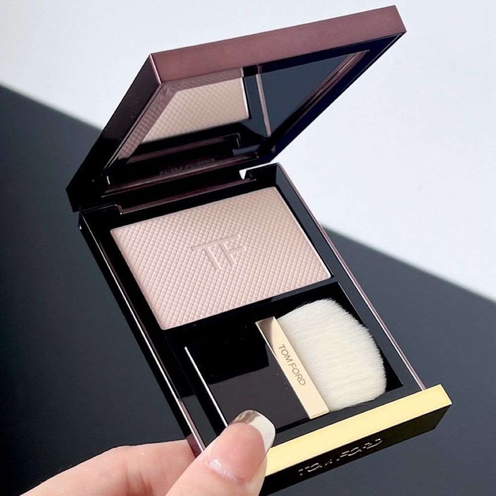 TOM FORD BEAUTY Architecture Soft Matte Blurring Powder 9 g #01 Alabaster Nude ,ทอม ฟอร์ด บิวตี้ แป้งเซ็ตผิว ,รีวิว Tom Ford Beauty Architecture Soft Matte Blurring Powder , ราคา Tom Ford Beauty Architecture Soft Matte Blurring Powder